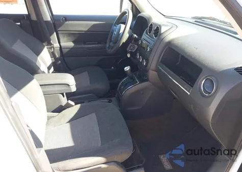 2014 Jeep Patriot Altitude из США, поврежденный, VIN 1C4NJPBA8ED703749